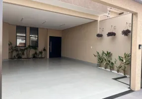 Foto 1 de Casa com 3 Quartos à venda, 123m² em Residencial Cerejeiras , Anápolis