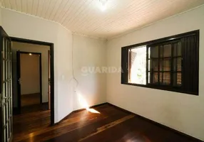 Foto 1 de Casa com 4 Quartos para alugar, 180m² em Jardim Botânico, Porto Alegre