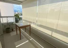 Foto 1 de Apartamento com 3 Quartos à venda, 90m² em Abraão, Florianópolis