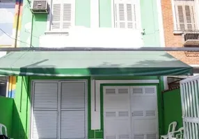 Foto 1 de Sobrado com 3 Quartos à venda, 198m² em Vila Belmiro, Santos