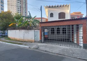 Foto 1 de Casa com 2 Quartos à venda, 180m² em Jardim Piqueroby, São Paulo