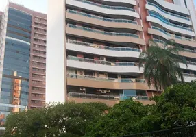 Foto 1 de Apartamento com 2 Quartos para alugar, 160m² em Meireles, Fortaleza