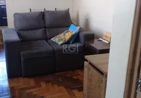 Foto 1 de Apartamento com 2 Quartos à venda, 48m² em Floresta, Porto Alegre