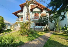 Foto 1 de Casa de Condomínio com 3 Quartos à venda, 670m² em Golfe, Teresópolis