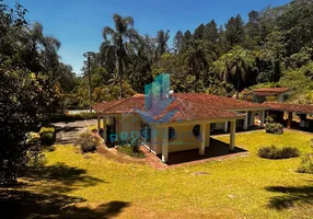 Foto 1 de Fazenda/Sítio com 5 Quartos à venda, 438m² em Jardim Santa Paula, Cotia