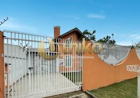 Foto 1 de Casa com 3 Quartos à venda, 198m² em Novo Mundo, Curitiba