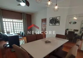 Foto 1 de Casa com 5 Quartos à venda, 229m² em Jardim Maria Rosa, Franca