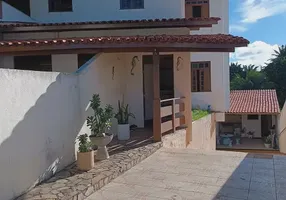 Foto 1 de Casa com 4 Quartos à venda, 330m² em Vilas do Atlantico, Lauro de Freitas
