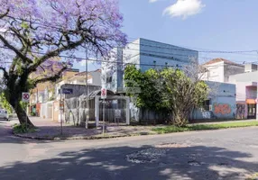 Foto 1 de Casa com 4 Quartos à venda, 90m² em Rio Branco, Porto Alegre