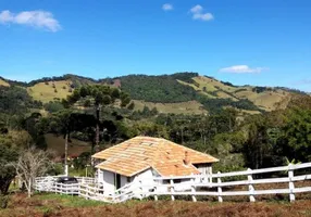 Foto 1 de Fazenda/Sítio com 2 Quartos à venda, 1000m² em Zona Rural, Delfim Moreira