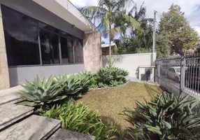 Foto 1 de Casa com 3 Quartos para alugar, 188m² em Jardim Das Bandeiras, São Paulo