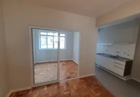 Foto 1 de Kitnet à venda, 32m² em Santa Cecília, São Paulo