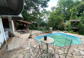 Foto 1 de Casa com 4 Quartos à venda, 382m² em Laranjal, Volta Redonda