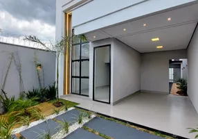 Foto 1 de Casa com 3 Quartos à venda, 118m² em Setor Cristina II Expansao, Trindade