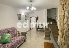 Foto 1 de Sobrado com 3 Quartos à venda, 160m² em Santa Maria, Santo André