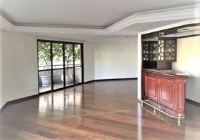 Foto 1 de Apartamento com 4 Quartos à venda, 370m² em Pacaembu, São Paulo