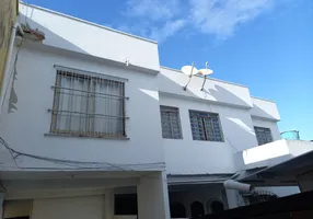 Foto 1 de Casa com 2 Quartos à venda, 240m² em Jardim Catarina, São Gonçalo
