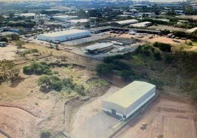 Foto 1 de Galpão/Depósito/Armazém à venda, 1500m² em Distrito Industrial, Uberlândia