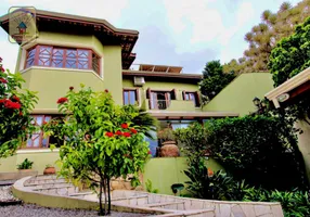 Foto 1 de Casa com 3 Quartos à venda, 402m² em Vila Petropolis, Atibaia