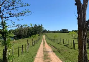 Foto 1 de Fazenda/Sítio com 4 Quartos à venda, 240m² em Passo do Morrinho, Viamão