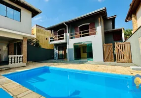 Foto 1 de Casa de Condomínio com 3 Quartos para alugar, 360m² em Sao Paulo II, Cotia