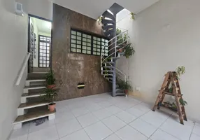 Foto 1 de Sobrado com 3 Quartos à venda, 75m² em Vila Guilhermina, São Paulo