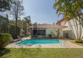 Foto 1 de Casa com 3 Quartos para alugar, 576m² em Jardim Guedala, São Paulo