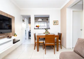 Foto 1 de Apartamento com 3 Quartos à venda, 63m² em Novo Mundo, Curitiba