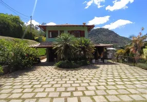 Foto 1 de Casa de Condomínio com 4 Quartos à venda, 264m² em Secretário, Petrópolis