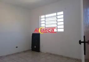 Foto 1 de Casa com 2 Quartos à venda, 70m² em Parque Santo Antônio, Guarulhos