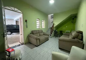 Foto 1 de Sobrado com 3 Quartos à venda, 180m² em Bangu, Santo André