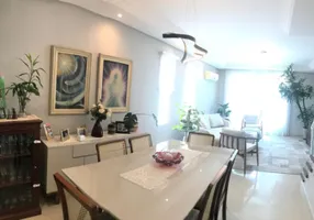 Foto 1 de Casa com 4 Quartos à venda, 227m² em Boqueirão, Santos