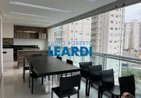 Foto 1 de Apartamento com 3 Quartos à venda, 202m² em Barra Funda, São Paulo