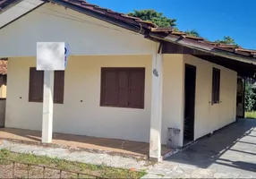 Foto 1 de Casa com 3 Quartos à venda, 138m² em Cambijú, Itapoá