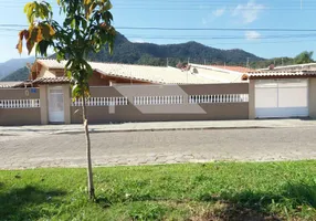 Foto 1 de Casa com 2 Quartos à venda, 169m² em Martim de Sa, Caraguatatuba