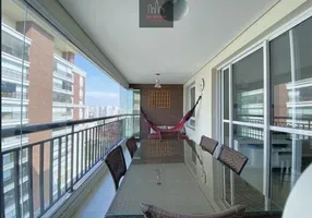 Foto 1 de Apartamento com 4 Quartos à venda, 128m² em Barra Funda, São Paulo