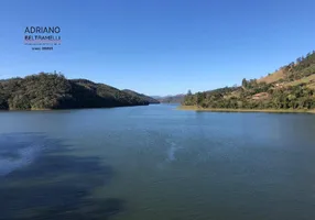 Foto 1 de Fazenda/Sítio com 3 Quartos à venda, 300m² em Moinho I, Nazaré Paulista