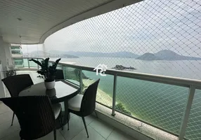 Foto 1 de Apartamento com 4 Quartos à venda, 220m² em Boa Viagem, Niterói