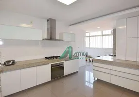 Foto 1 de Apartamento com 4 Quartos para alugar, 240m² em Mangabeiras, Belo Horizonte