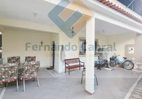 Foto 1 de Casa de Condomínio com 4 Quartos à venda, 123m² em Santa Rosa, Niterói