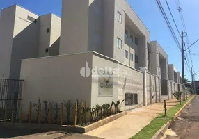 Foto 1 de Apartamento com 2 Quartos à venda, 45m² em Jardim Brasília, Uberlândia