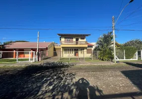 Foto 1 de Sobrado com 4 Quartos à venda, 190m² em Capao Novo, Capão da Canoa