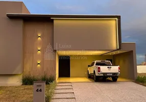 Foto 1 de Casa de Condomínio com 3 Quartos à venda, 207m² em Vila Ipiranga, Campo Grande