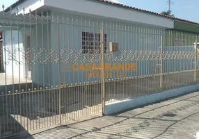 Foto 1 de Casa com 2 Quartos para alugar, 80m² em Eugênio de Melo, São José dos Campos