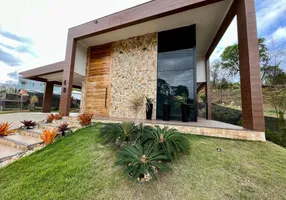 Foto 1 de Casa de Condomínio com 3 Quartos à venda, 330m² em Gran Royalle, Lagoa Santa