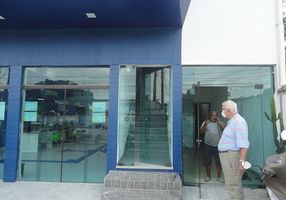 Foto 1 de Sala Comercial com 2 Quartos para alugar, 265m² em Centro, Bertioga