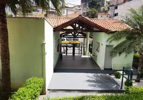 Foto 1 de Apartamento com 2 Quartos para alugar, 45m² em Ayrosa, Osasco