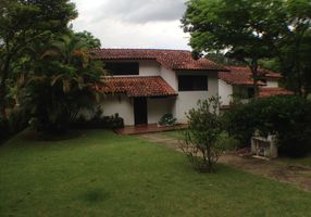 Foto 1 de Casa de Condomínio com 4 Quartos à venda, 250m² em Granja Viana, Cotia