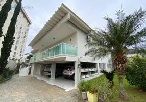 Foto 1 de Casa com 4 Quartos à venda, 240m² em Velha, Blumenau