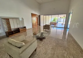 Foto 1 de Casa com 4 Quartos para alugar, 897m² em Jardins Lisboa, Goiânia